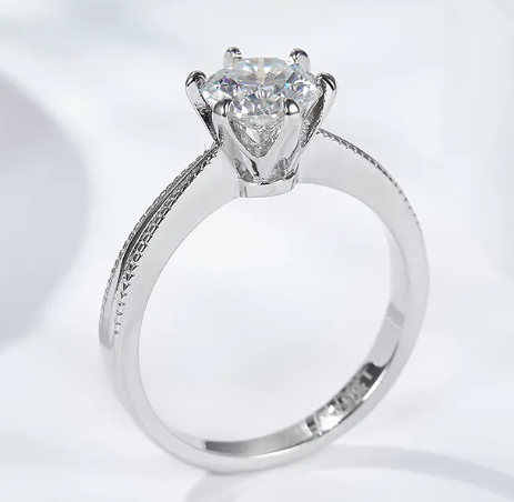 Aesthetic Delicate Detailing Solitaire 925 Sterling Sliver Moissanite 1ct Engagement Ring
